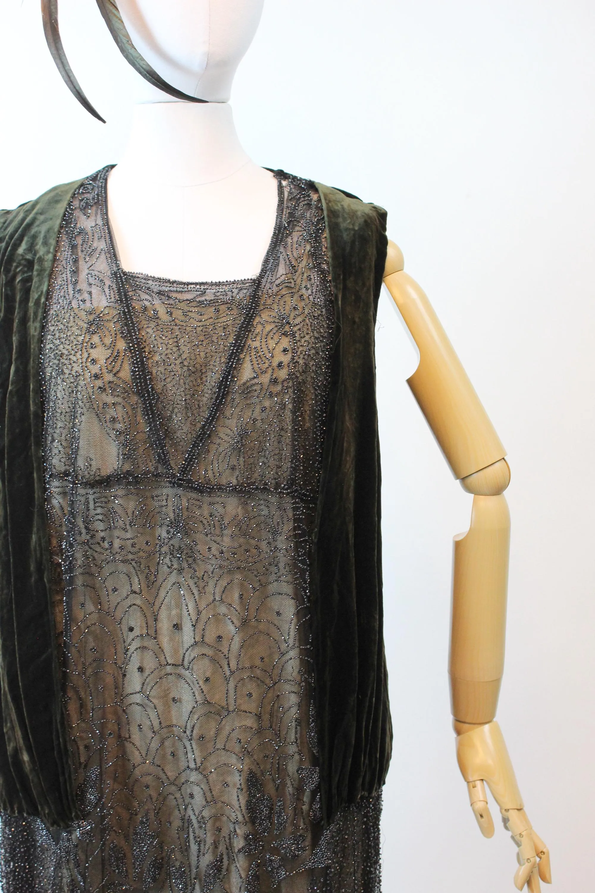 1920s SILK VELVET BEADED dress small medium | new fall winter