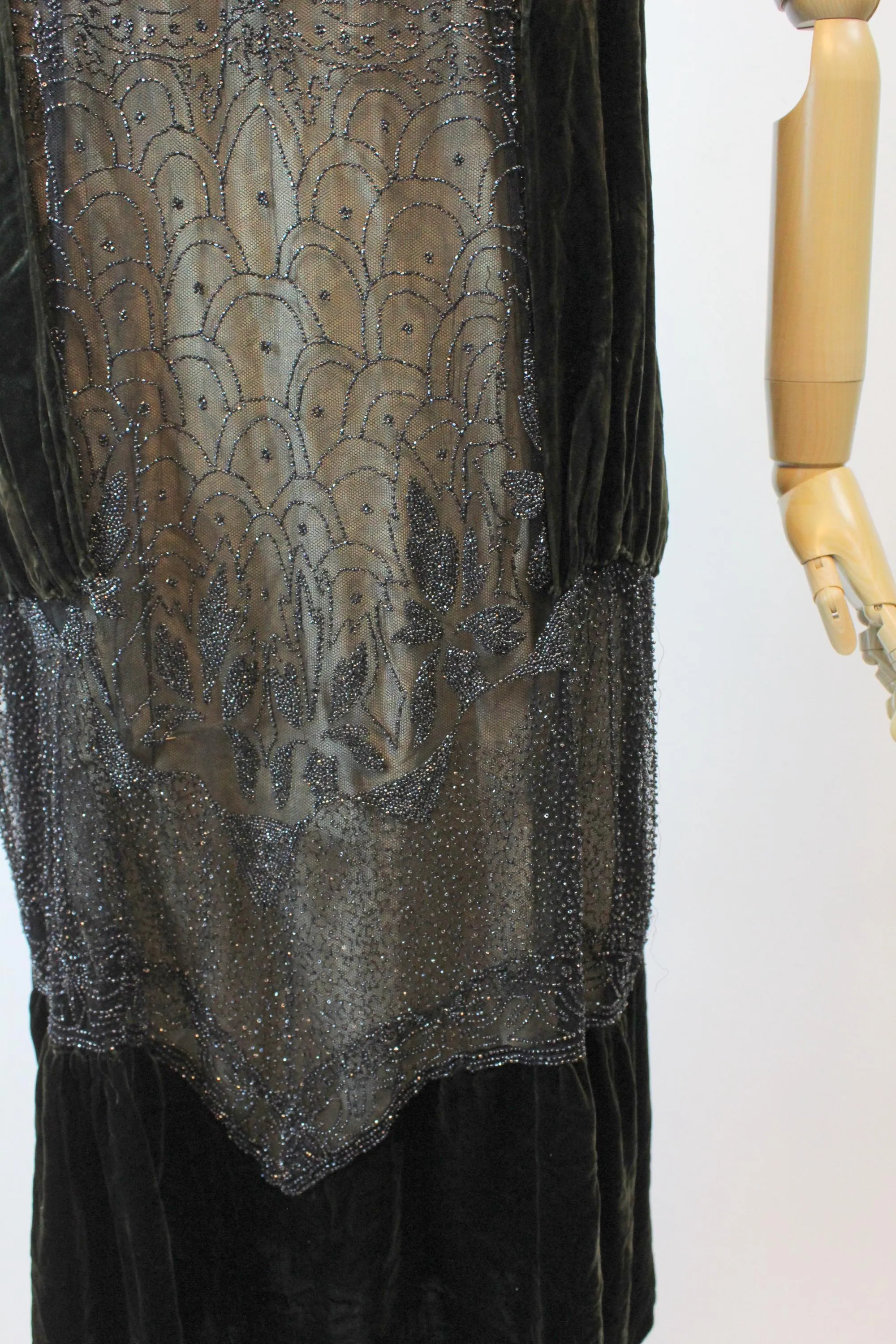 1920s SILK VELVET BEADED dress small medium | new fall winter