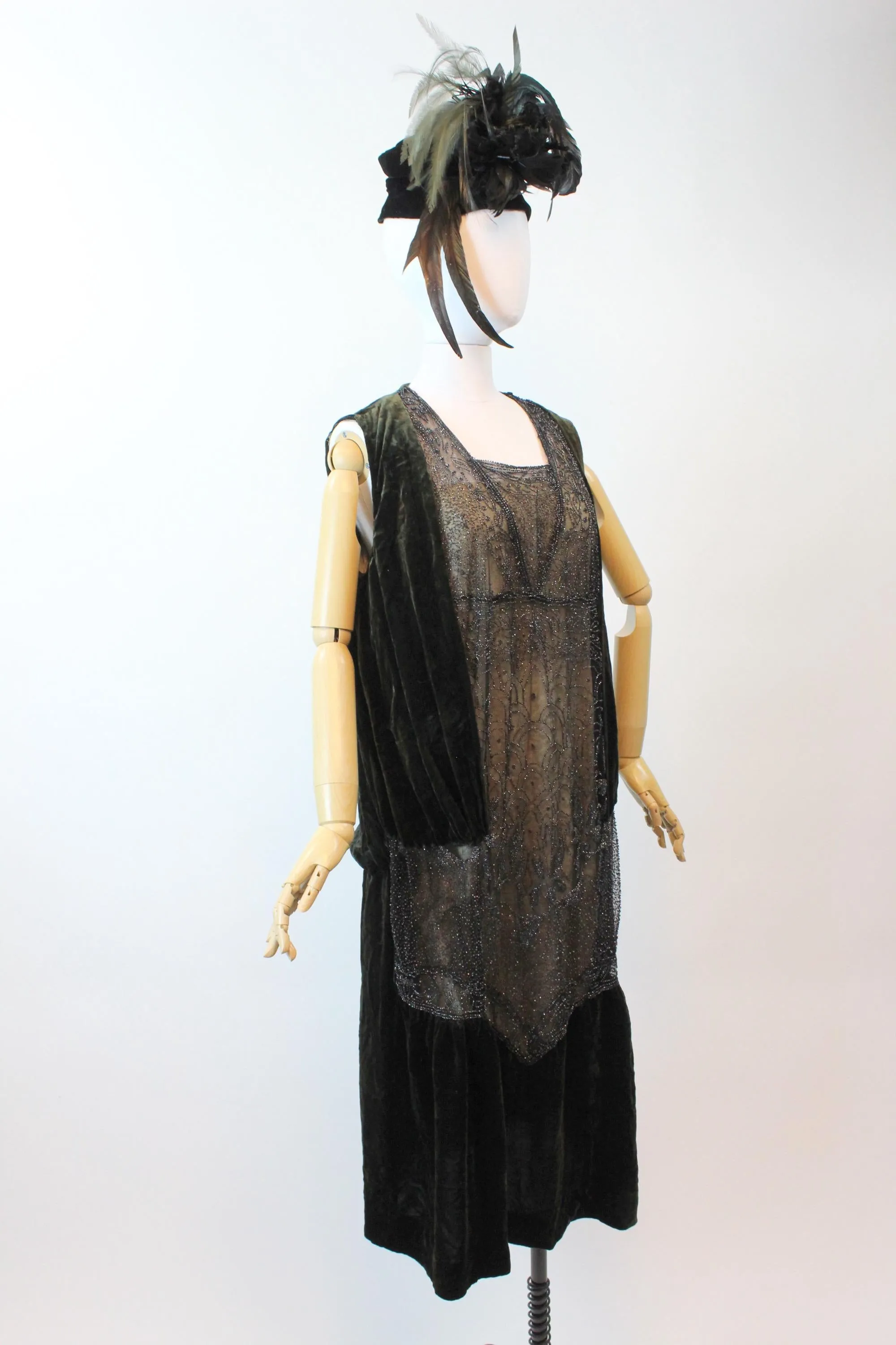 1920s SILK VELVET BEADED dress small medium | new fall winter