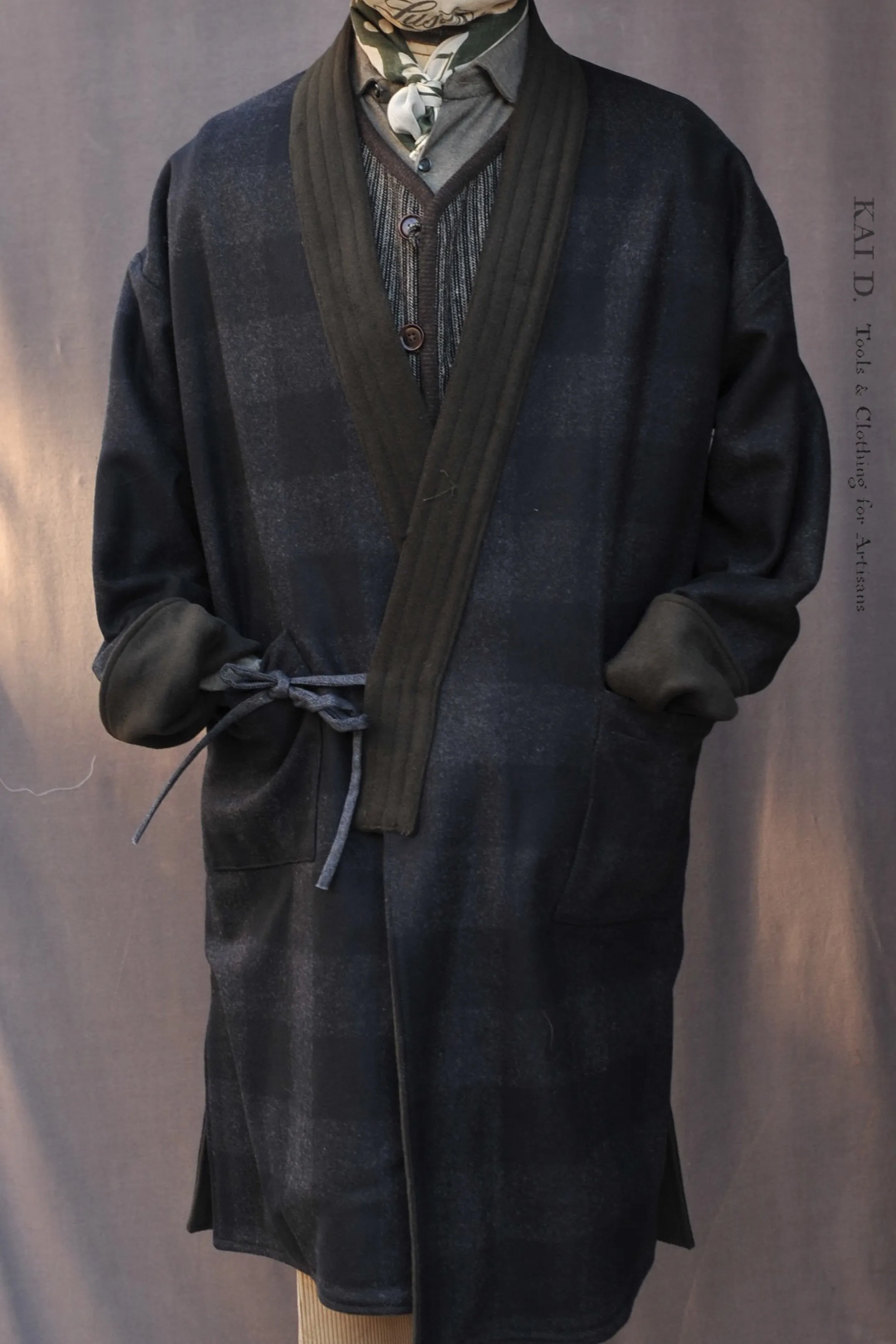 Full Length Japanese Farmer Coat - Terra Nova - S (NO RETURN)