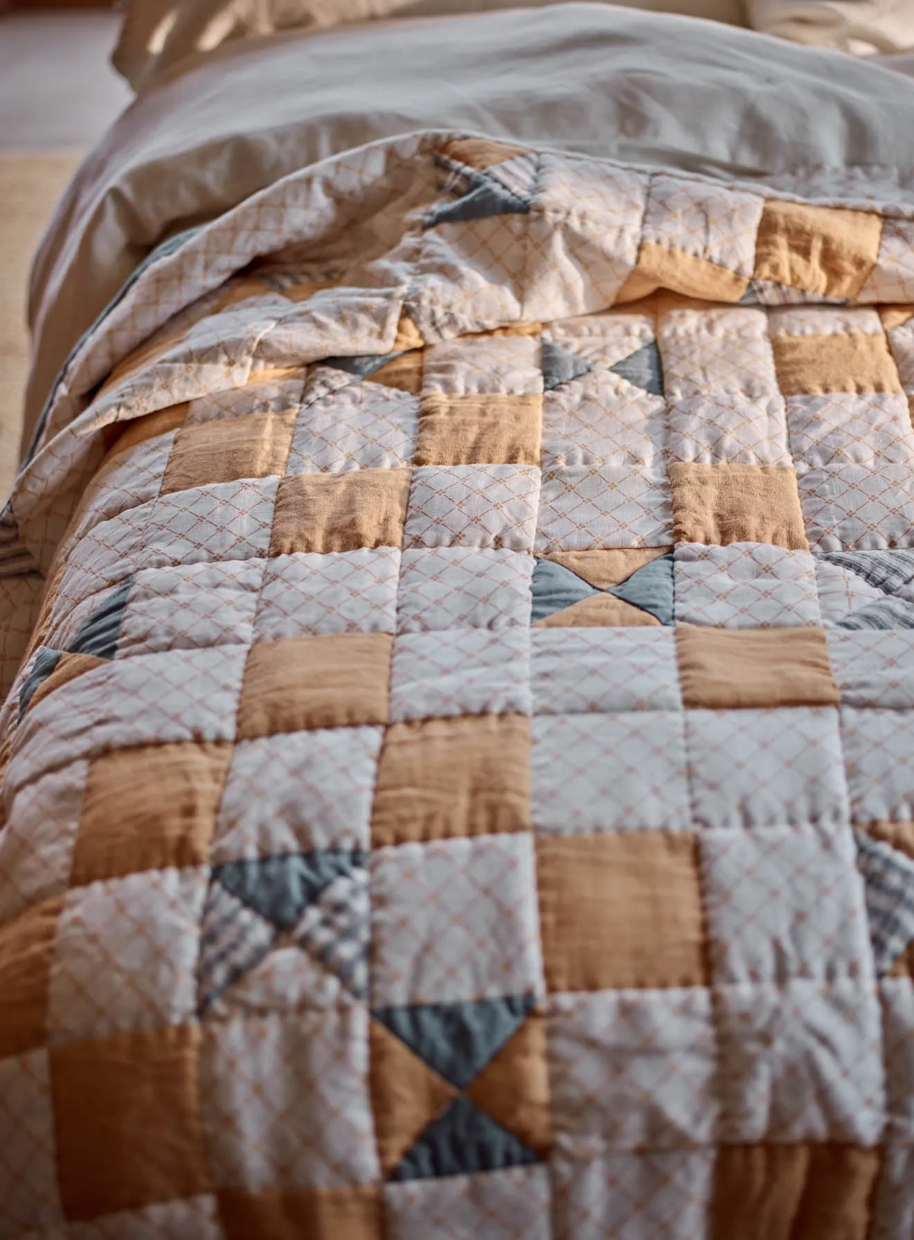 Noah Linen Patchwork Quilt