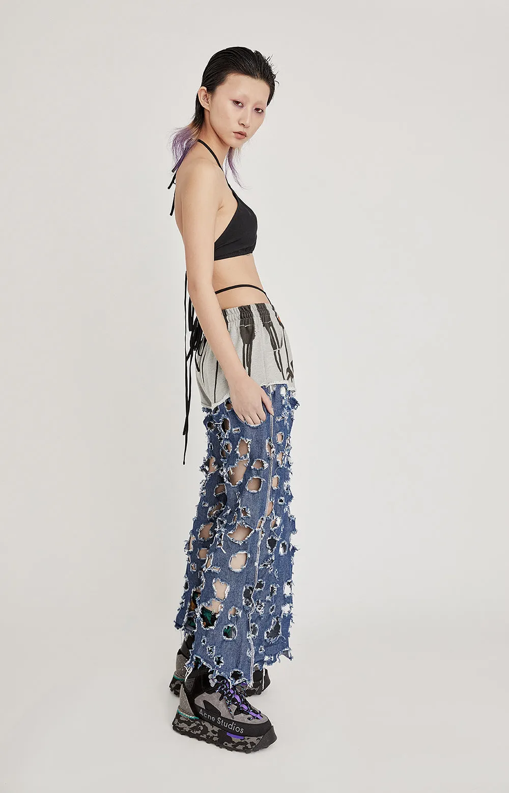 RUGGED low-waisted denim pants