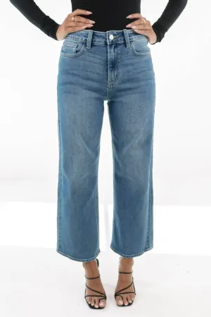 Strong Influence Wide Leg Jeans - Medium Wash