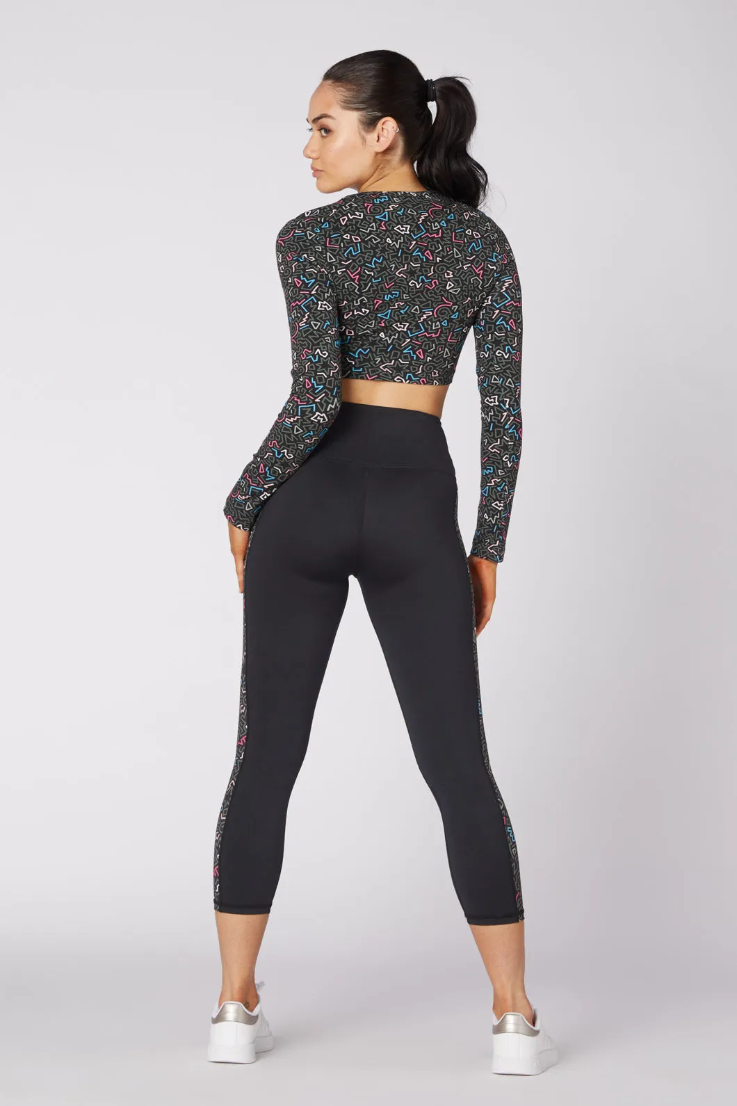 Twisting Printed Crop Top