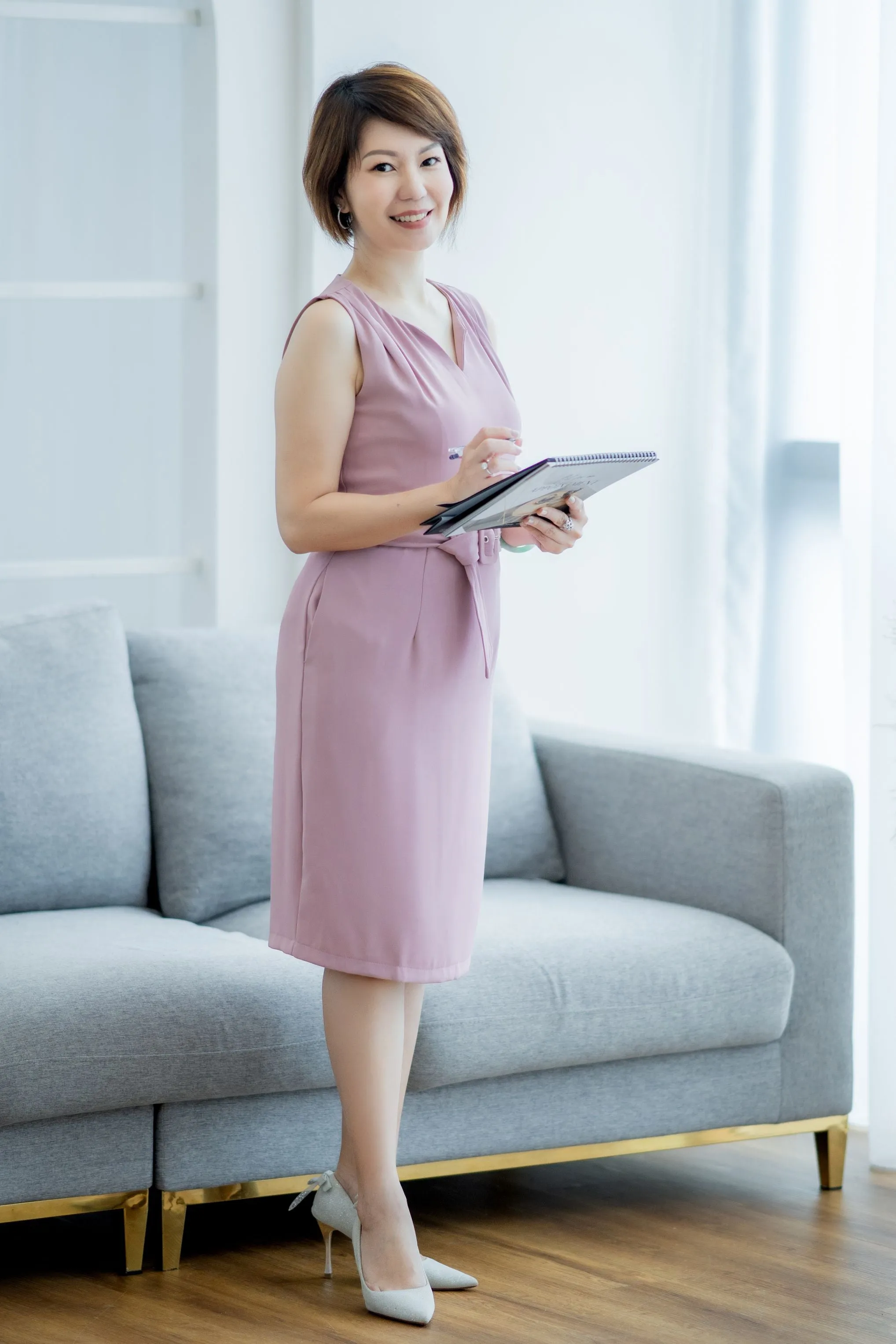 V Neck Plain Pleated Shoulder Dress With Belt