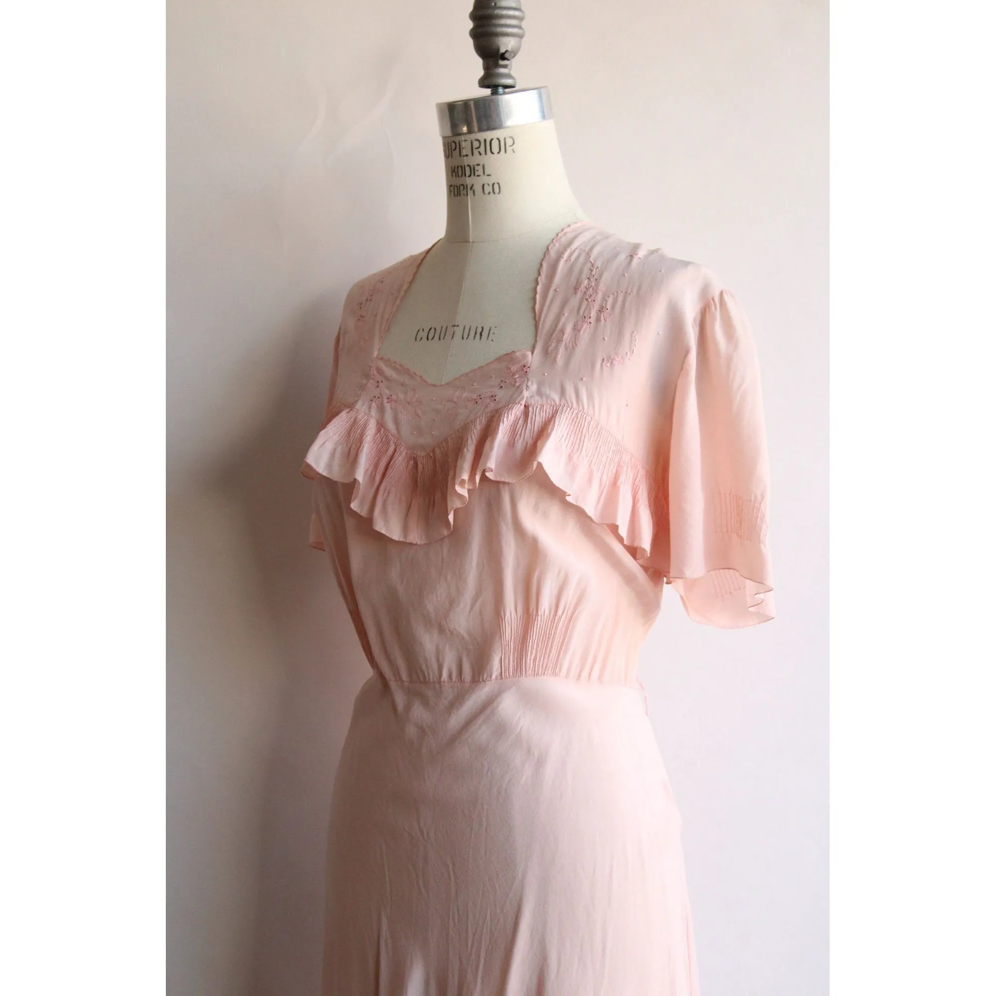 Vintage 1940s Ballet Pink Silk Dress